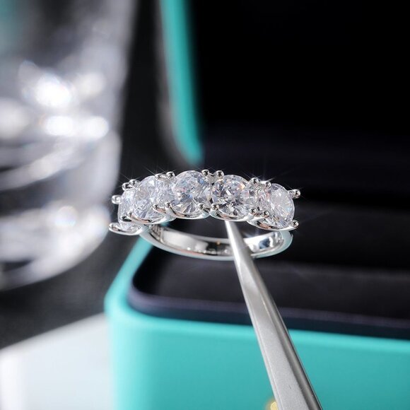 🔥Lovely 5 Stone Round Dainty CZ Gems Silver Trendy Eternity Rings, K836 - Picture 3 of 8